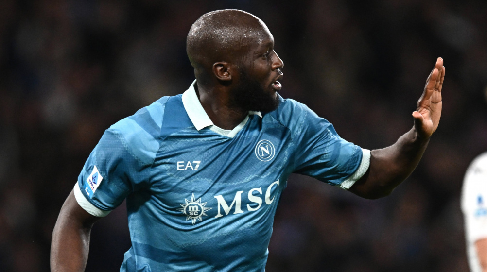 Fenerbahçe, Napoli'de sorun yaşayan Romelu Luk, Napoli ile sorun yaşayan Romelu Lukaku için transfer temaslarına başladı